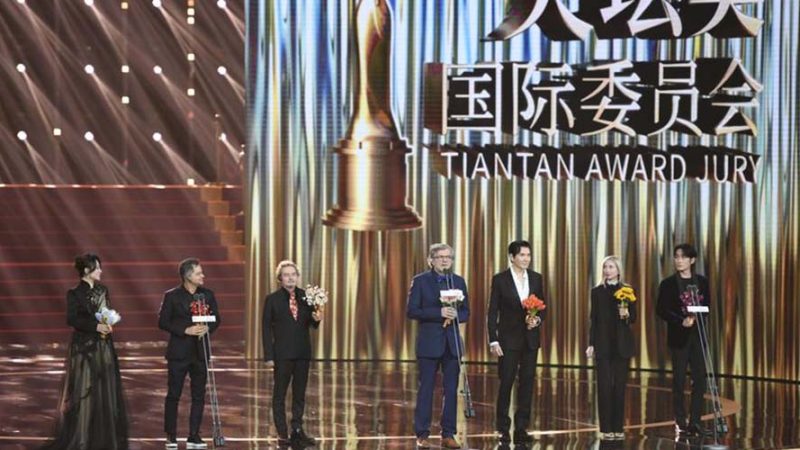 Filmes brasileiros atraem atenção do público chinês no 14º Festival Internacional de Cinema de Beijing