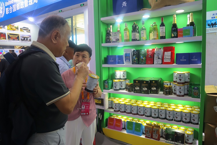 China anuncia medidas para modernizar setor de varejo