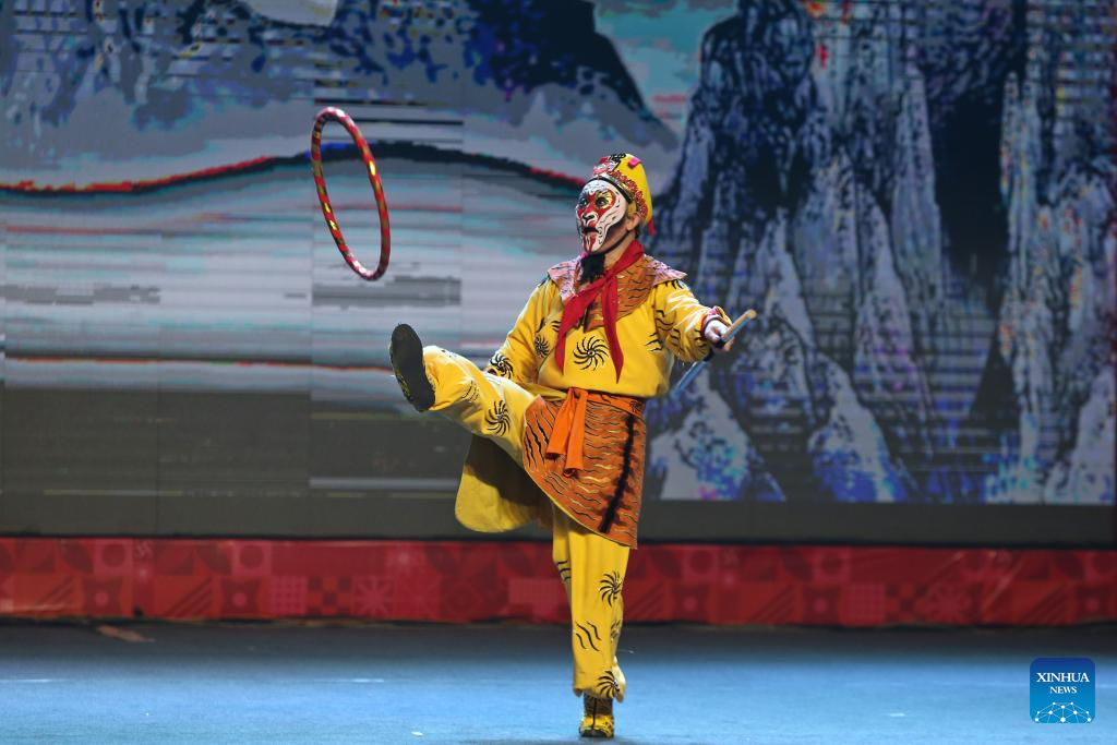 Destaque: Ópera Wu encanta público de Bangladesh no clima da Festa da Primavera Chinesa