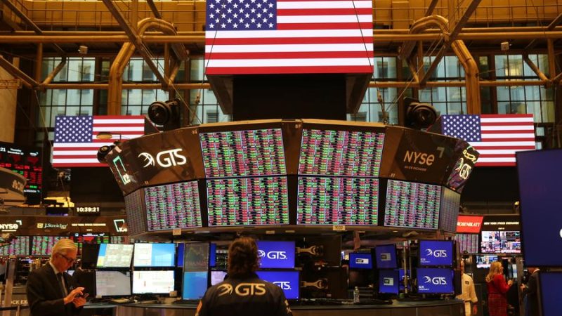 Nasdaq comemora Ano Novo Lunar Chinês com sino de encerramento