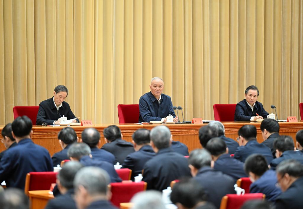 Alto funcionário do PCCh enfatiza espírito de reforma e padrões rígidos na autogovernança do Partido￼