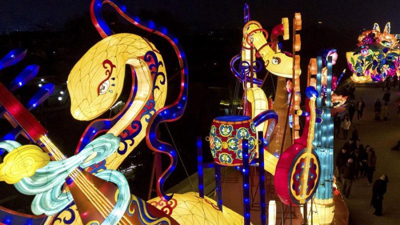 Estrangeiros aproveitam experiência da Festa da Primavera na China