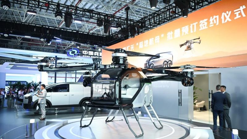 China prioriza padrões de IA e transporte de baixa altitude para 2025