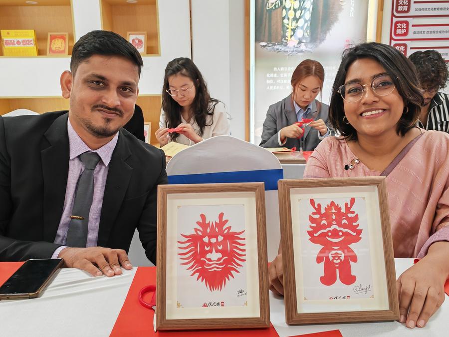 Amizade e cooperação entre Sri Lanka e China têm perspectivas ilimitadas, diz presidente da Sociedade Chinesa do Sri Lanka