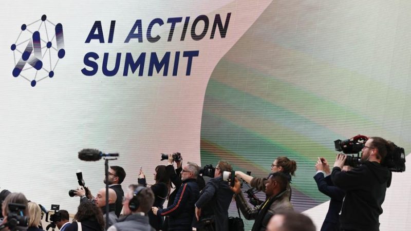 Cúpula de IA pede esforços internacionais para estabelecer estrutura de governança aberta e inclusiva
