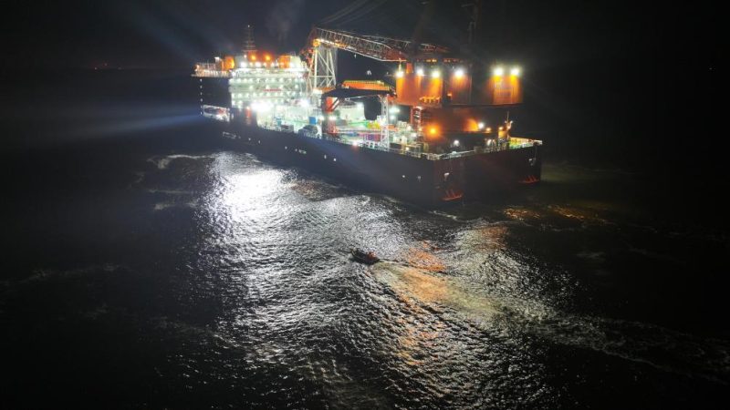 Navio chinês Chuang Li resgata três pescadores em águas angolanas