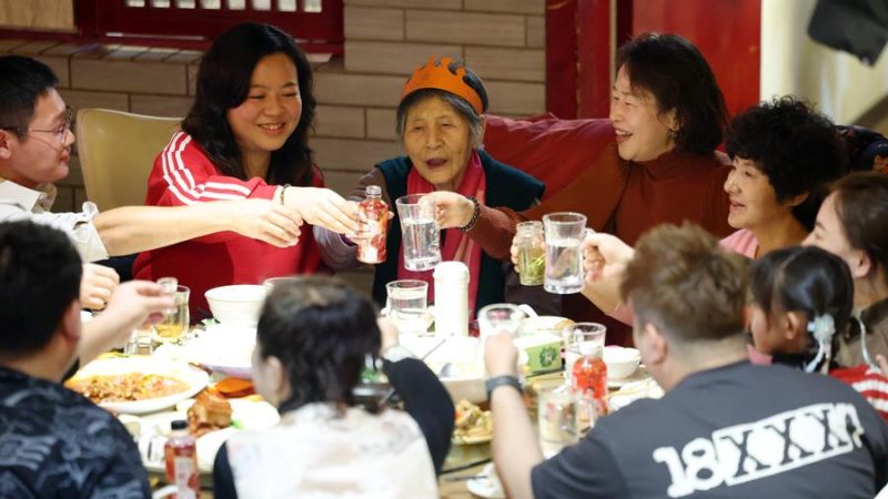 China emite plano de ação de 3 anos para otimizar ambiente de consumo