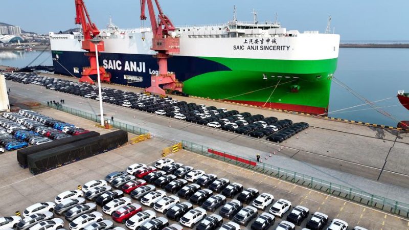 Empresas privadas chinesas registram progressos no comércio exterior em 2024