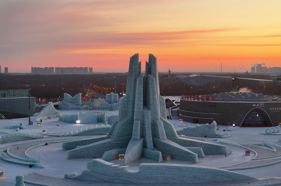 Maior parque de gelo e neve do mundo encerra edição com recorde de visitas turísticas