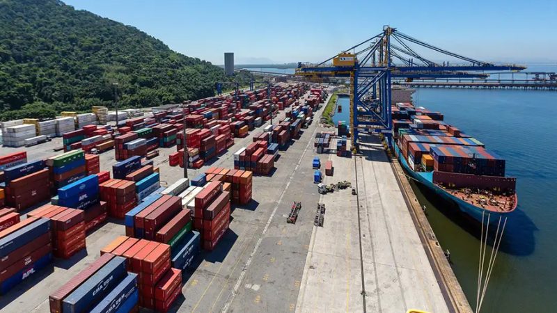 Exportações brasileiras para China caem anualmente 30% em janeiro