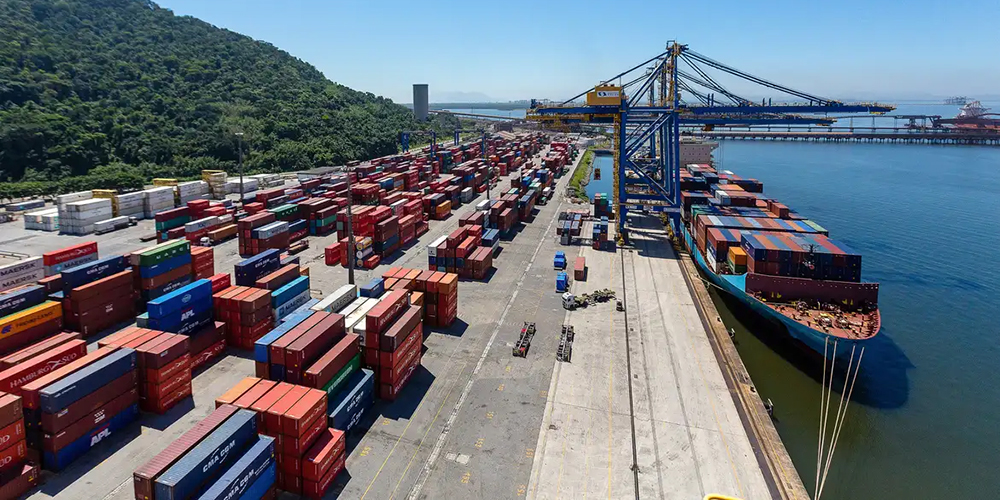 Exportações brasileiras para China caem anualmente 30% em janeiro