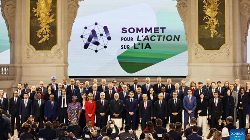 China está disposta a promover desenvolvimento da IA com outros países, diz vice-premiê chinês