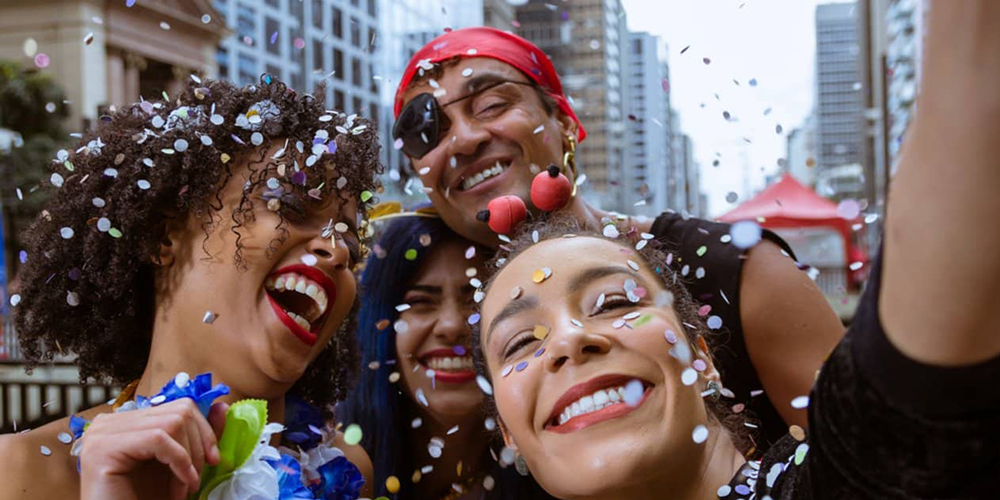 Brasil espera Carnaval 2025 com mais de 53 milhões de participantes e impacto econômico sem precedentes