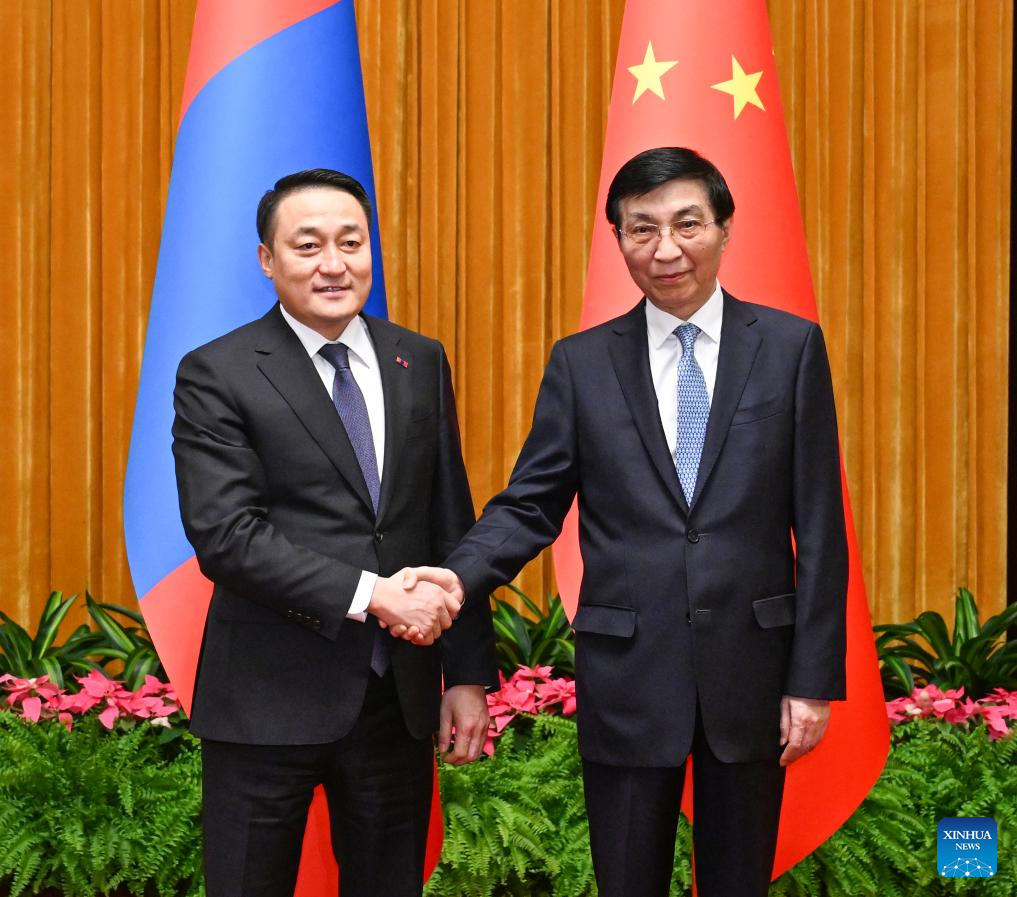 Mais alto conselheiro político da China se encontra com presidente do Grande Hural do Estado da Mongólia