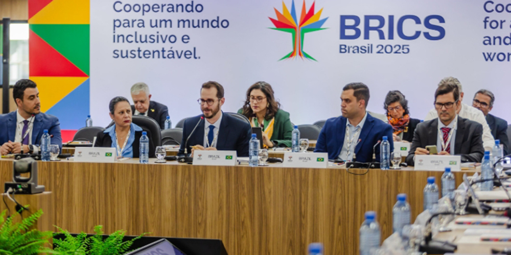 Países do BRICS fortalecem cooperação científica nas áreas oceânica e polar durante reunião no Brasil