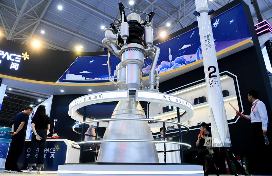 China finaliza testes de potente motor de oxigênio-metano líquido para foguetes reutilizáveis