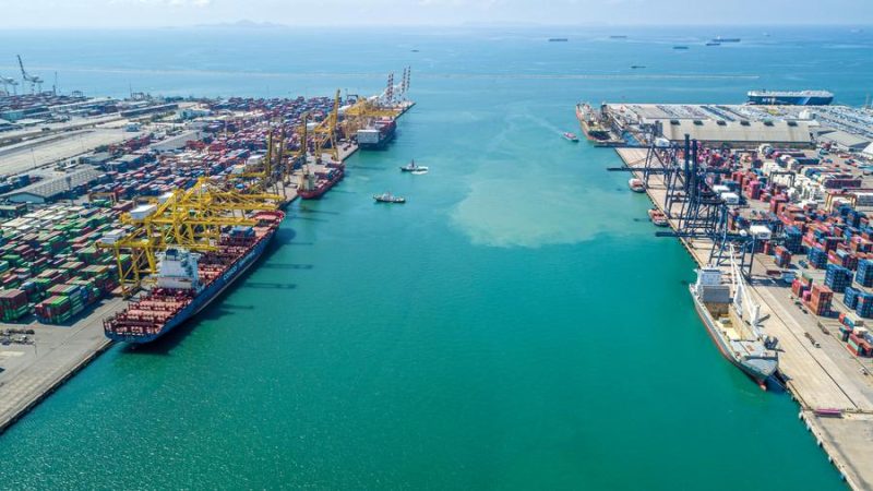 Tarifas dos EUA representam ameaça a curto prazo, mas resiliência da ASEAN prevalecerá a longo prazo