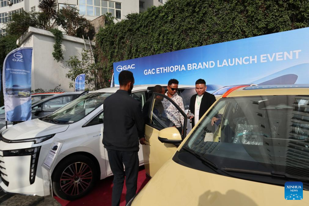 Fabricante de automóveis chinês apresenta marca de EV ao mercado etíope