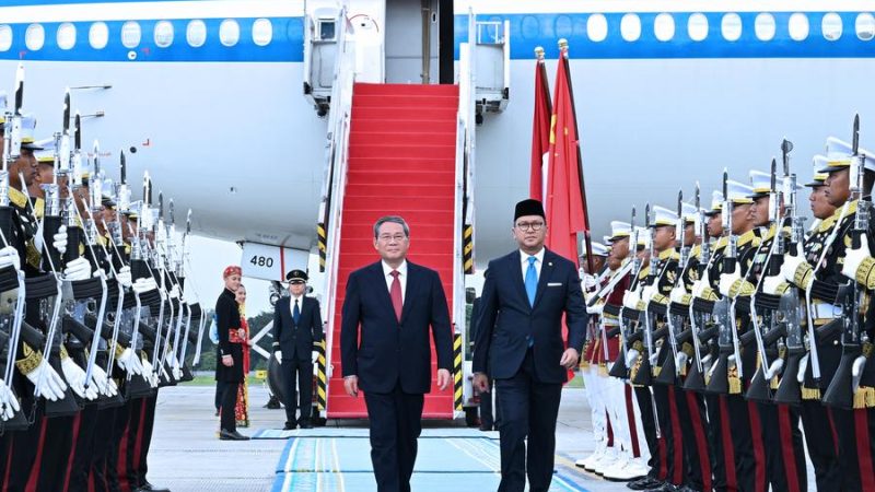 China e Indonésia dão exemplo de cooperação de benefício mútuo para grandes países em desenvolvimento, diz premiê Li