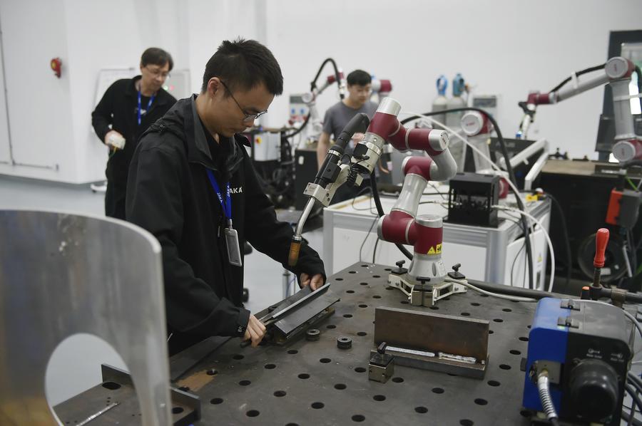 China define plano de ação para cadeias de suprimentos digitais e inteligentes