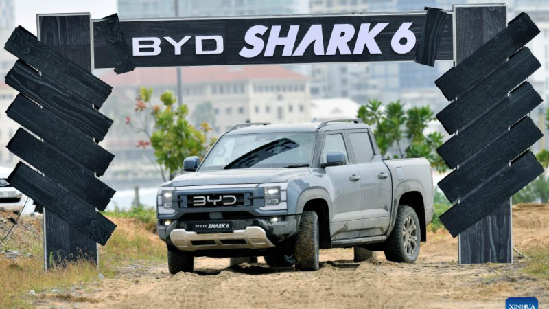 Chinesa BYD ganha espaço no mercado automobilístico do Sri Lanka