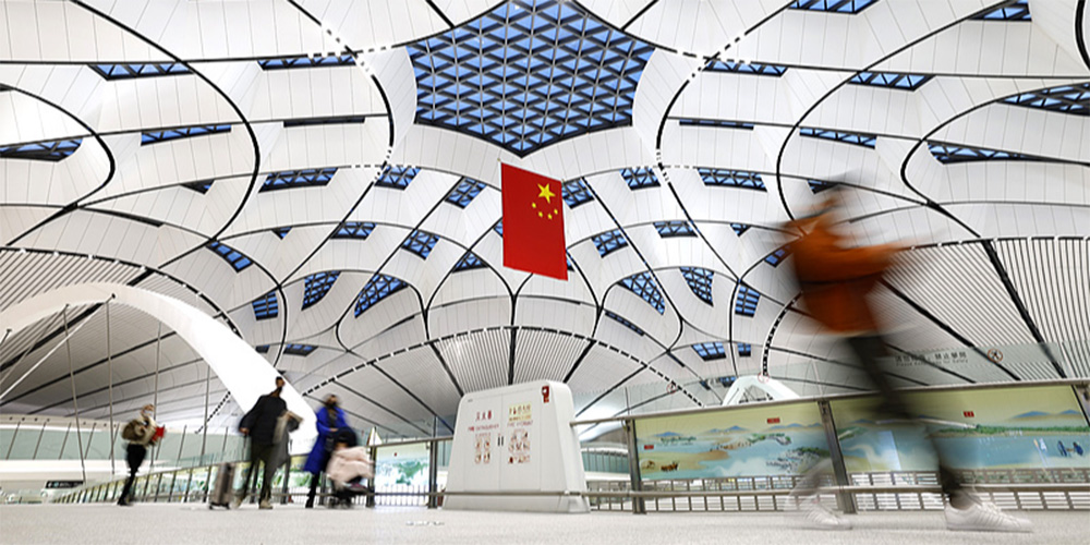 Aeroportos em Beijing batem recorde em reembolso de impostos para viajantes do exterior