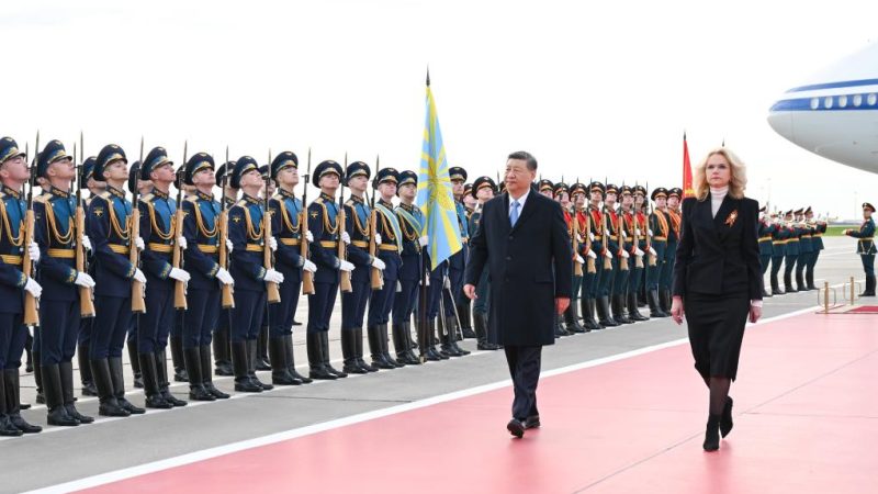 Xi diz que China e Rússia encontram caminho certo de interações entre Estados para grandes países vizinhos