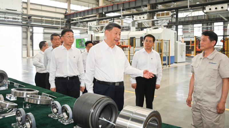 Xi inspeciona a cidade de Luoyang, no centro da China