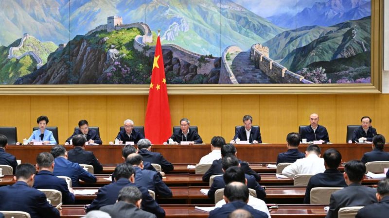 Primeiro-ministro chinês destaca crescimento econômico estável e desenvolvimento de alta qualidade