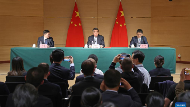 Vice-premiê chinês diz que reunião com EUA foi aprofundada, franca e construtiva