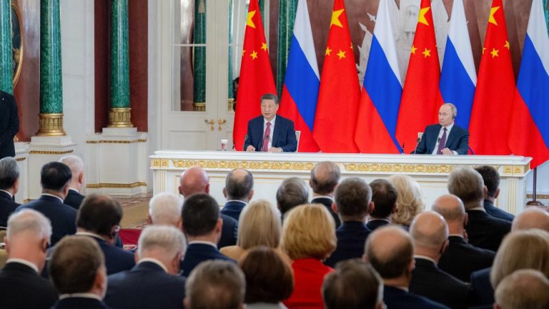 Xi diz que China e Rússia devem fazer novas e maiores contribuições para desenvolvimento e revitalização nacionais, equidade e justiça internacionais