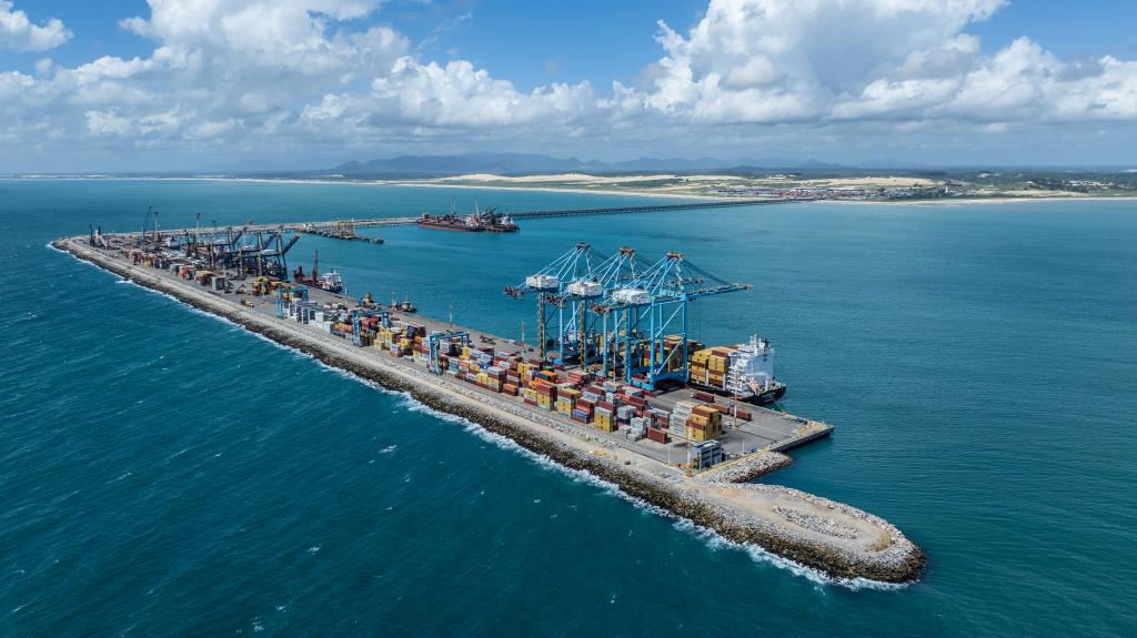 Nova rota marítima direta passando pelo Pacífico facilita comércio entre China e Brasil