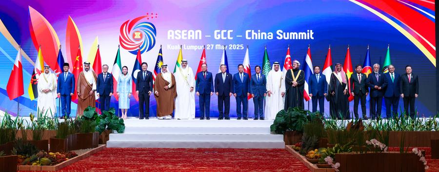 Abertura da China ao multilateralismo fortalece Sul Global e combate protecionismo, dizem especialistas