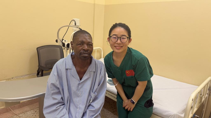 Médicos chineses restauram rosto e dignidade de homem de Zanzibar com cirurgia transformadora