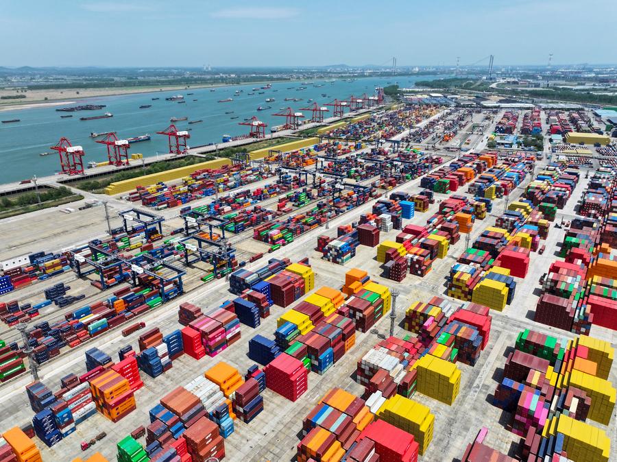 Comércio exterior da China mantém resiliência apesar dos ventos contrários
