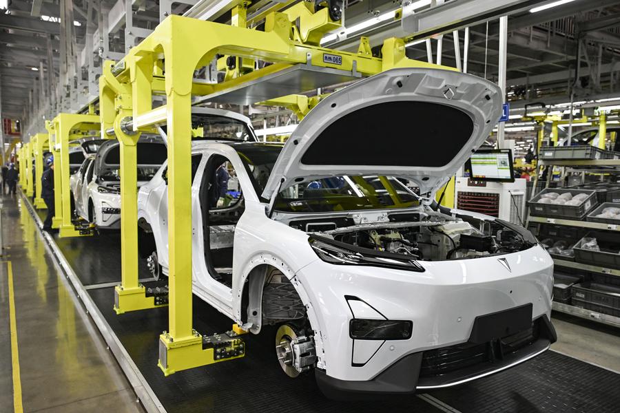 Setor de carros de passageiros da China registra crescimento estável em maio