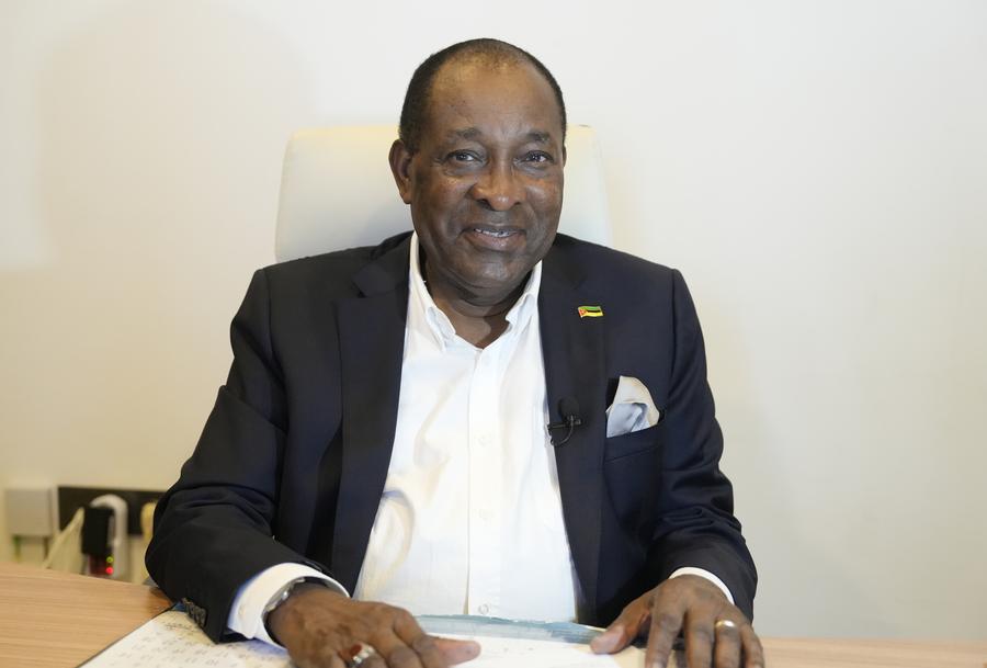 Entrevista: 50 anos de laços Moçambique-China tornam-se modelo para países em desenvolvimento, diz ex-premiê moçambicano