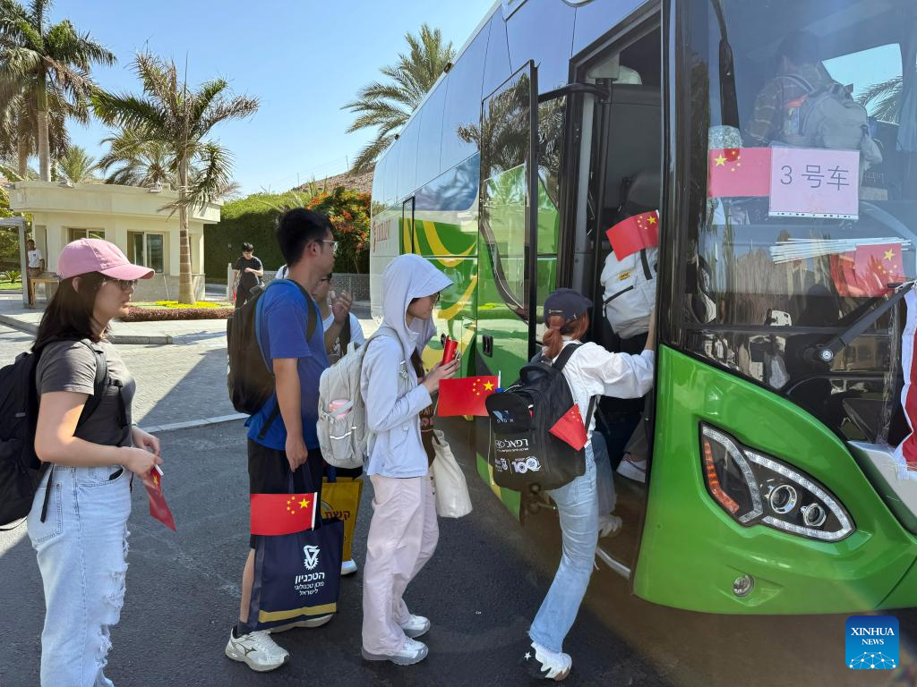 119 chineses evacuados de Israel para o Egito