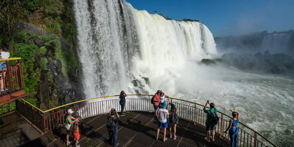 Brasil recebeu um recorde de 4,8 milhões de turistas estrangeiros entre janeiro e maio