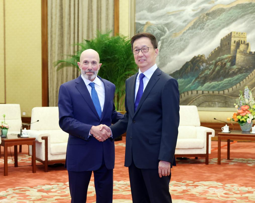 Vice-presidente chinês se reúne com delegação dos EUA que participa do Diálogo de Alto Nível Track 2 China-EUA