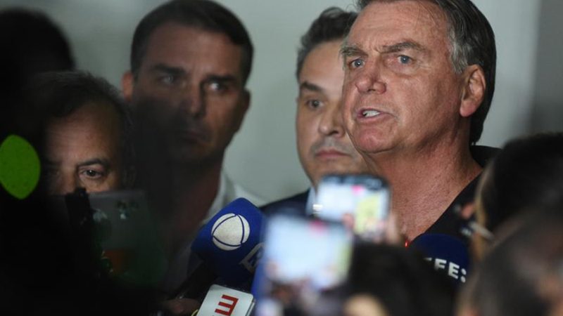 Ex-ajudante de ordens de Bolsonaro afirma que ex-presidente leu e alterou plano de golpe