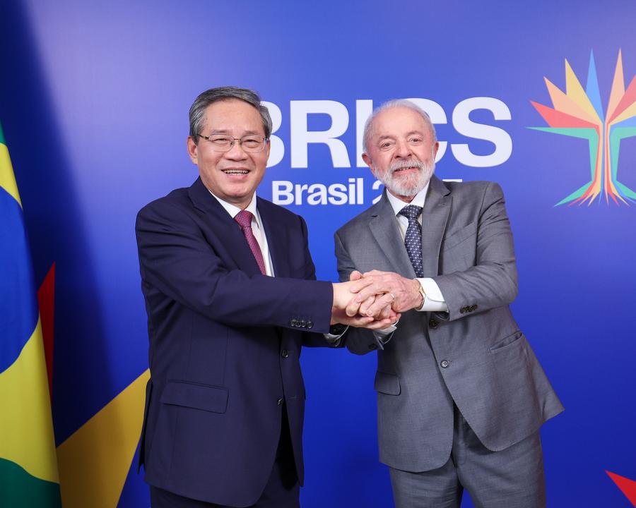 Primeiro-ministro chinês diz que ampliará cooperação com Brasil em economia digital e aeroespaço