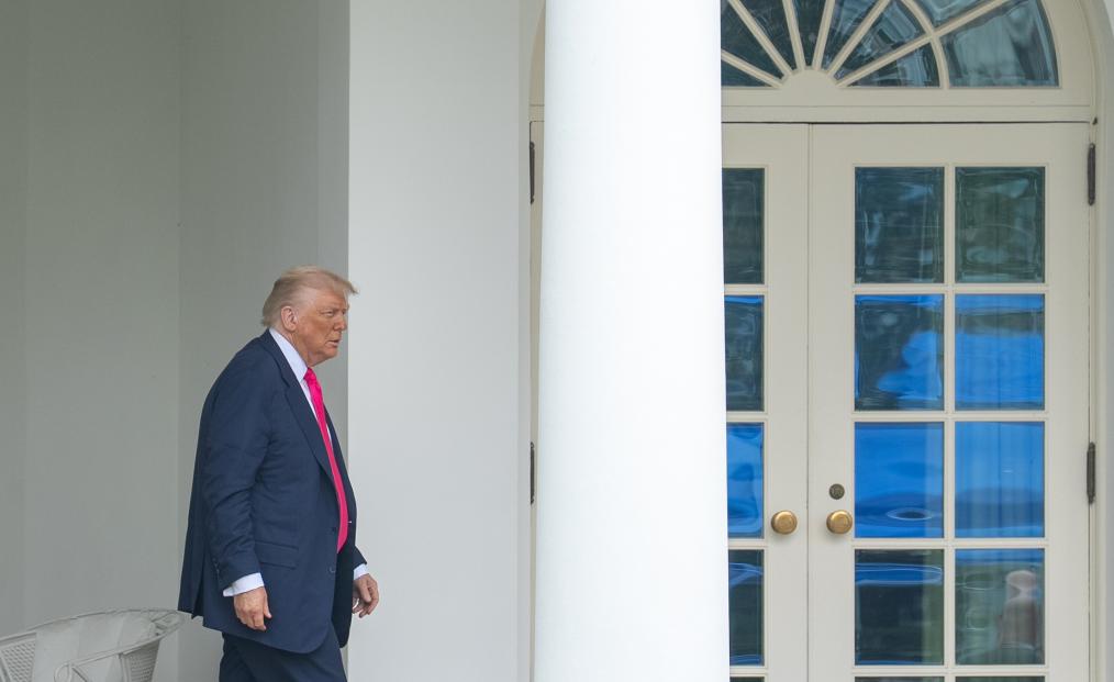 Por que a rivalidade entre Trump e Musk não rompeu a dependência dos Estados Unidos da SpaceX?