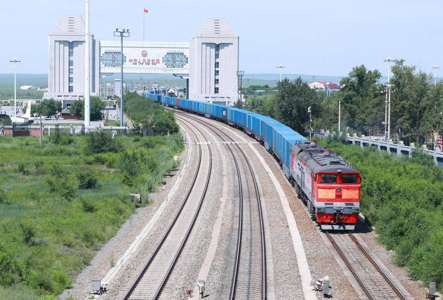 China e UE devem fortalecer parceria para promover estabilidade global, diz especialista português