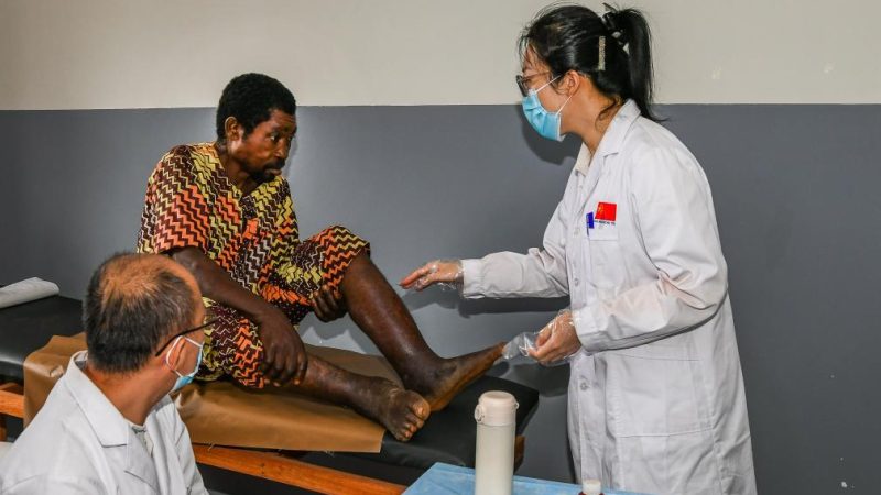 Camarões elogia cooperação de meio século em saúde com a China