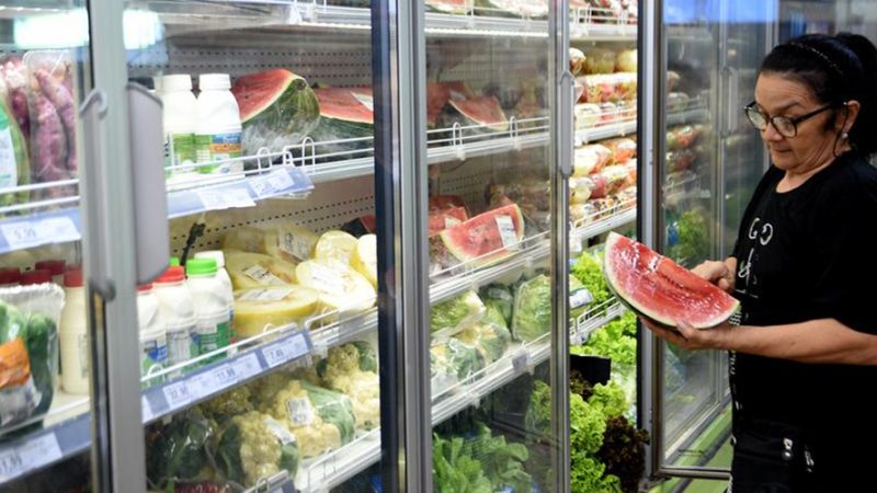 Projeção de inflação brasileira em 2025 cai para 5,10%