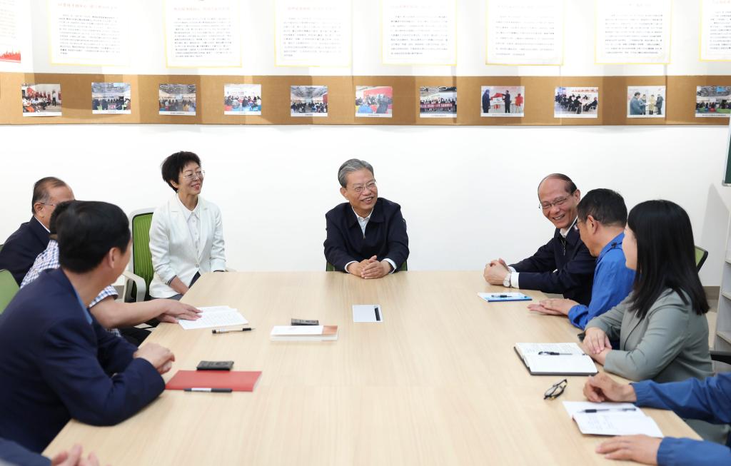 Chefe do Legislativo chinês enfatiza trabalho legislativo de alta qualidade
