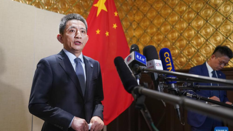 Negociações comerciais China-EUA são profundas, francas e construtivas, diz representante de comércio internacional da China