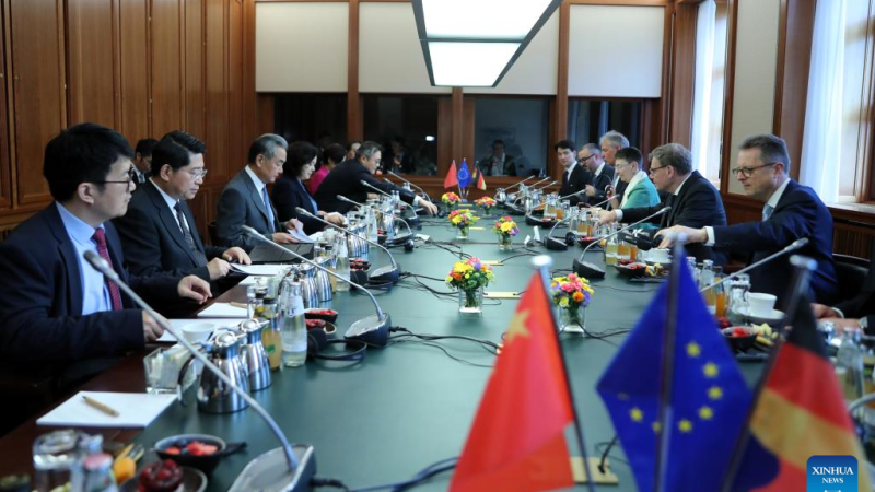 China e Alemanha realizam 8ª rodada de diálogo estratégico sobre diplomacia e segurança