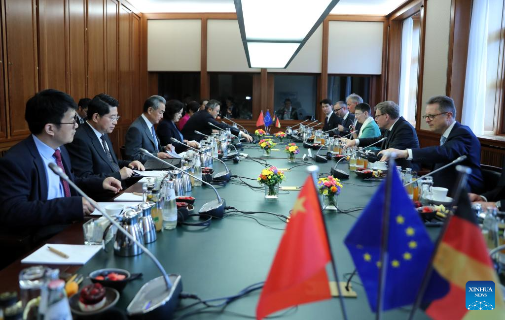 China e Alemanha realizam 8ª rodada de diálogo estratégico sobre diplomacia e segurança